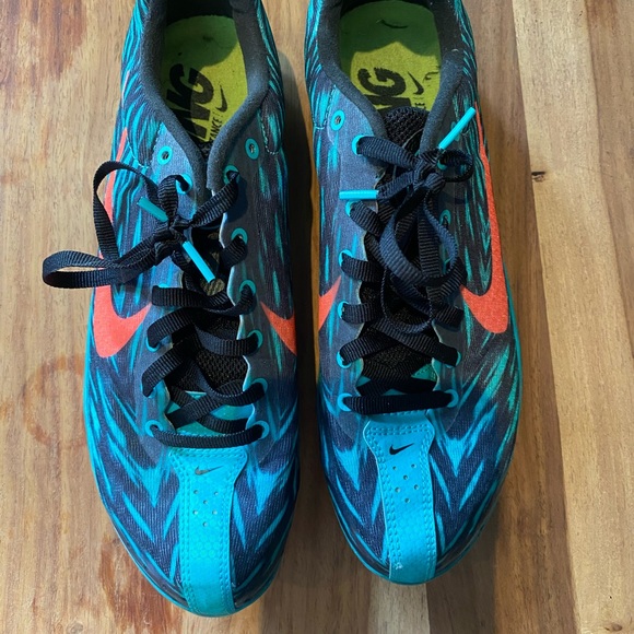 Nike women’s size 7.5 track & field cleats SOLD - Picture 2 of 7